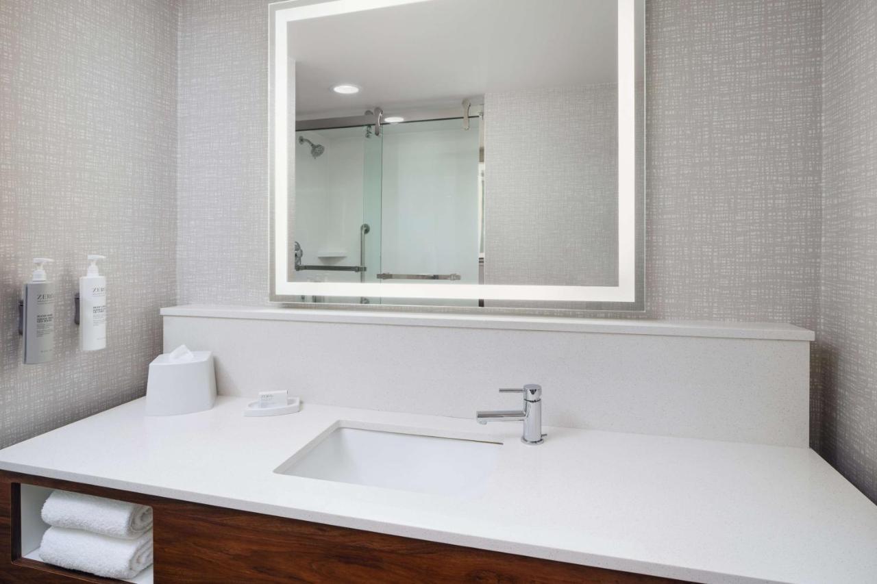 Hampton Inn Towson Downtown ภายนอก รูปภาพ
