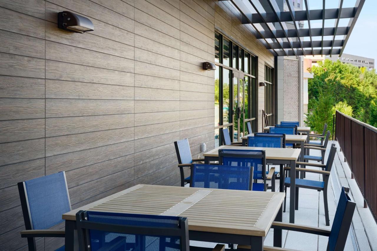 Hampton Inn Towson Downtown ภายนอก รูปภาพ