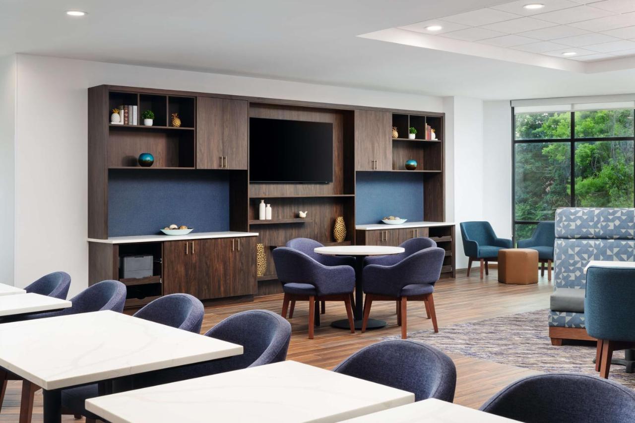 Hampton Inn Towson Downtown ภายนอก รูปภาพ