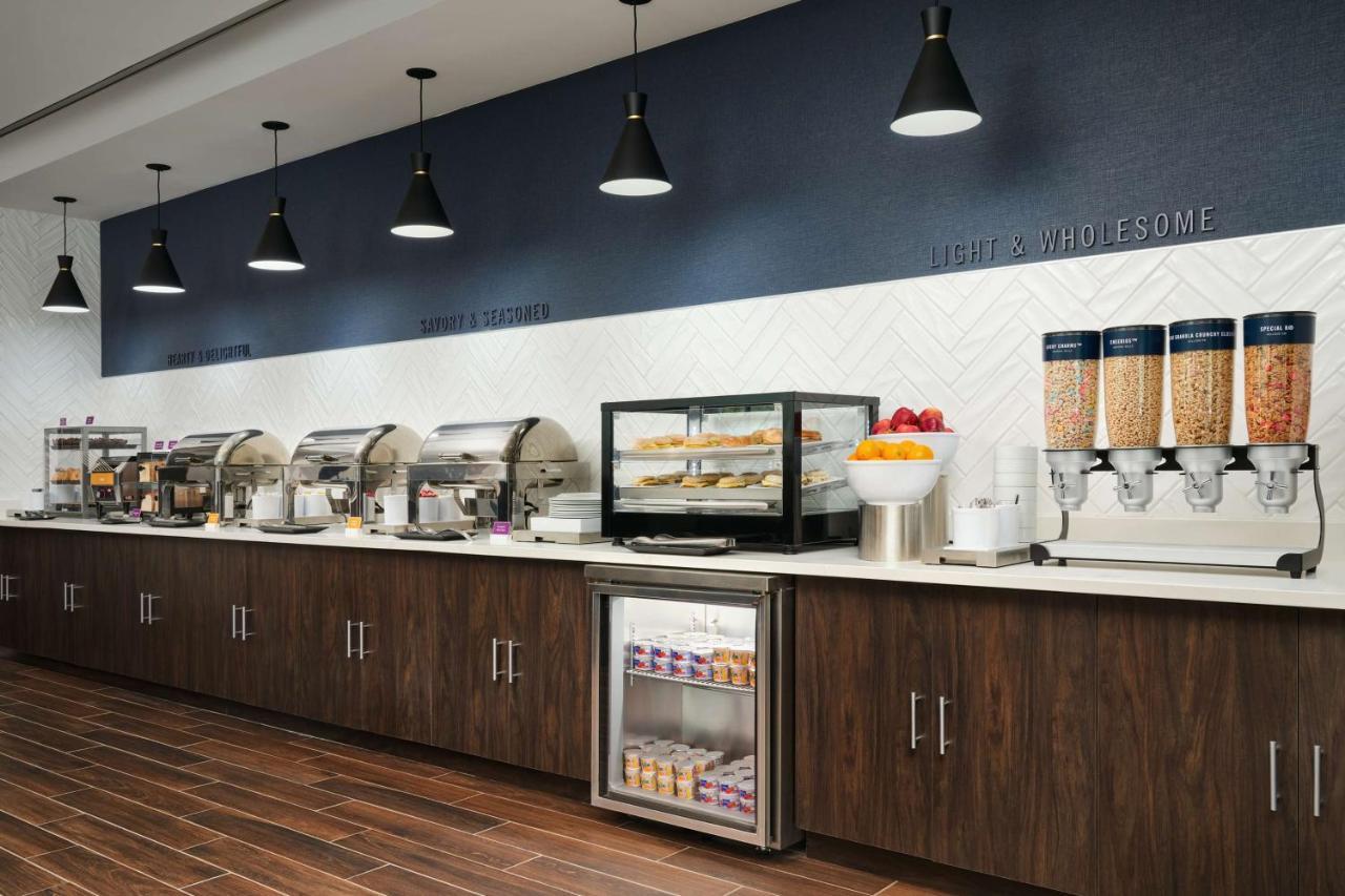 Hampton Inn Towson Downtown ภายนอก รูปภาพ