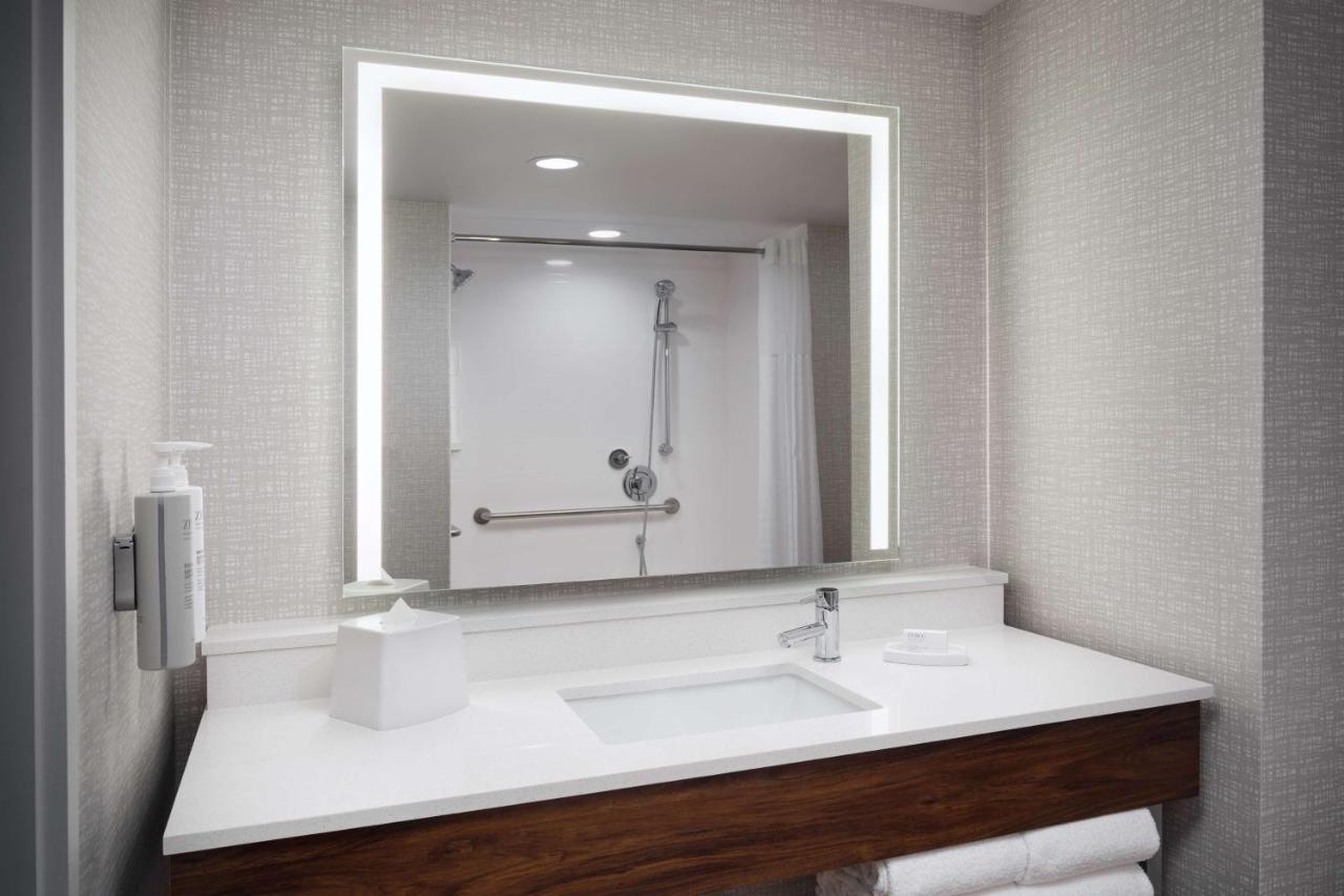 Hampton Inn Towson Downtown ภายนอก รูปภาพ